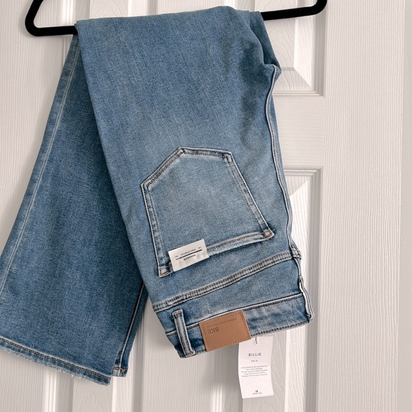 BKE Jeans 30 x 28 Billie Cropped Straight NWT Slim Fit High Rise - Picture 1 of 7